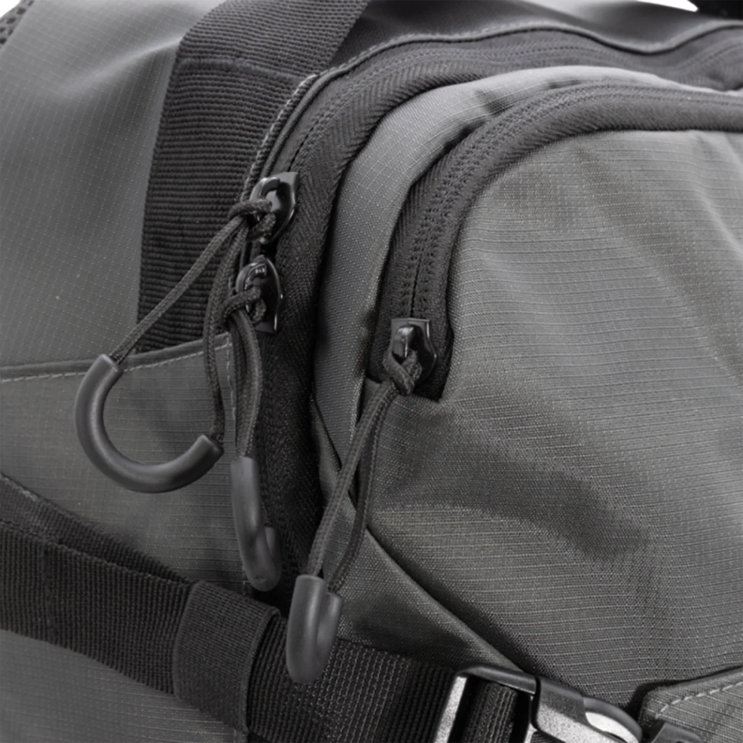 Clam Slim Backpack - Image 4